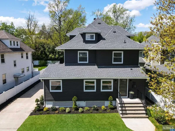 54 Elm St, Montclair, NJ 07042