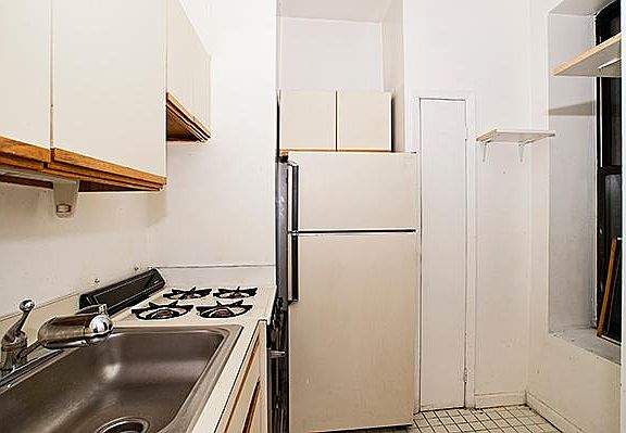 4th image of 443 W 151st St APT 1D