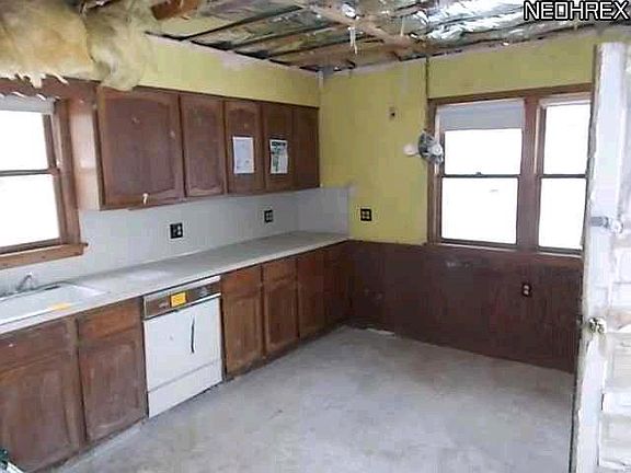 5th image of 1395 Edendale St