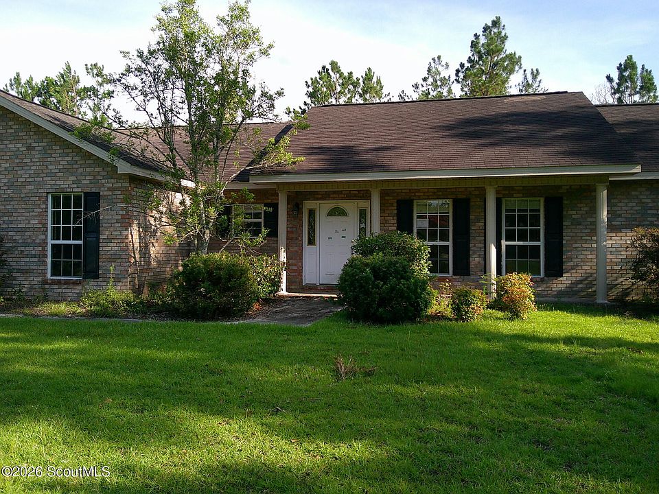 1st image of 586 Corey St