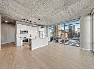 210 W Chestnut St #1526, Chicago, IL 60610