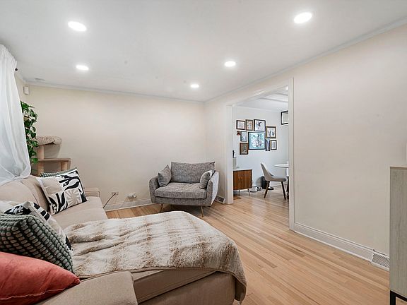 4th image of 3532 S 57th Ct