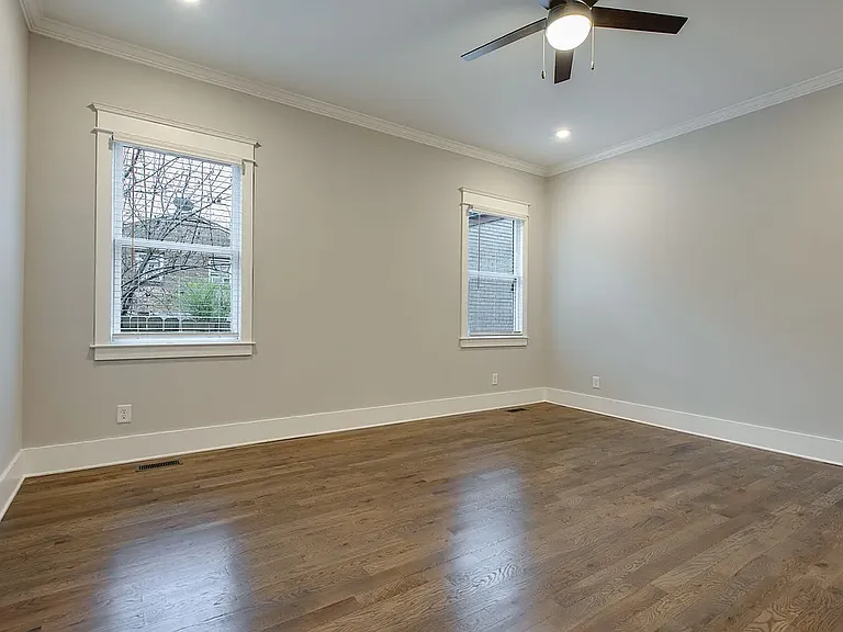 718 S 13th St — Photo 25