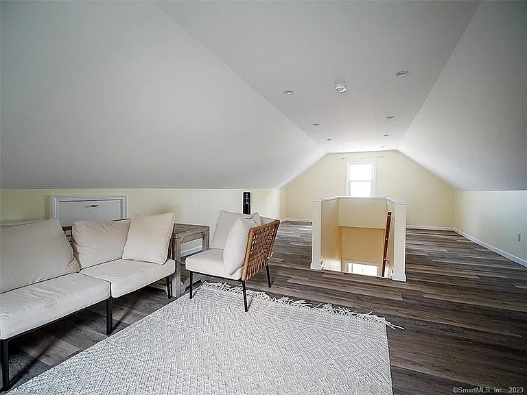 30 Seaview Ave — Photo 29