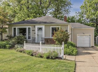 4928 S Sedgewick Rd, Lyndhurst, OH 44124