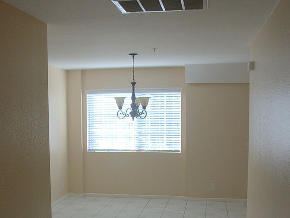 4th image of 736 Arcadia Ave Unit E