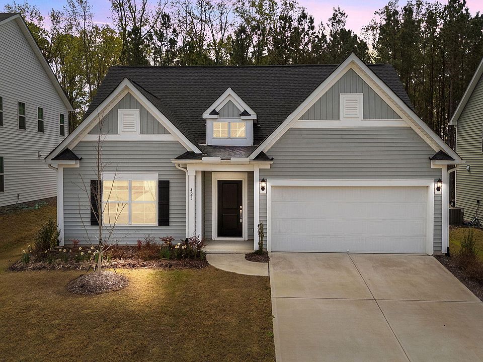 1st image of 423 Oak Branch Trl