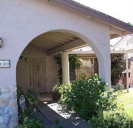 COVERED BREEZEWAY
