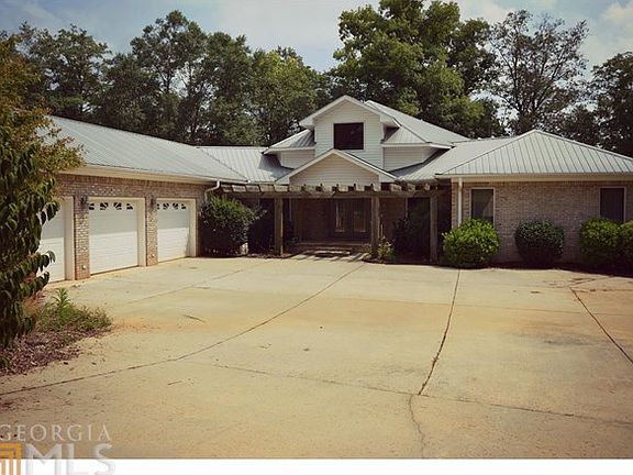 2nd image of 1381 Yacht Club Rd