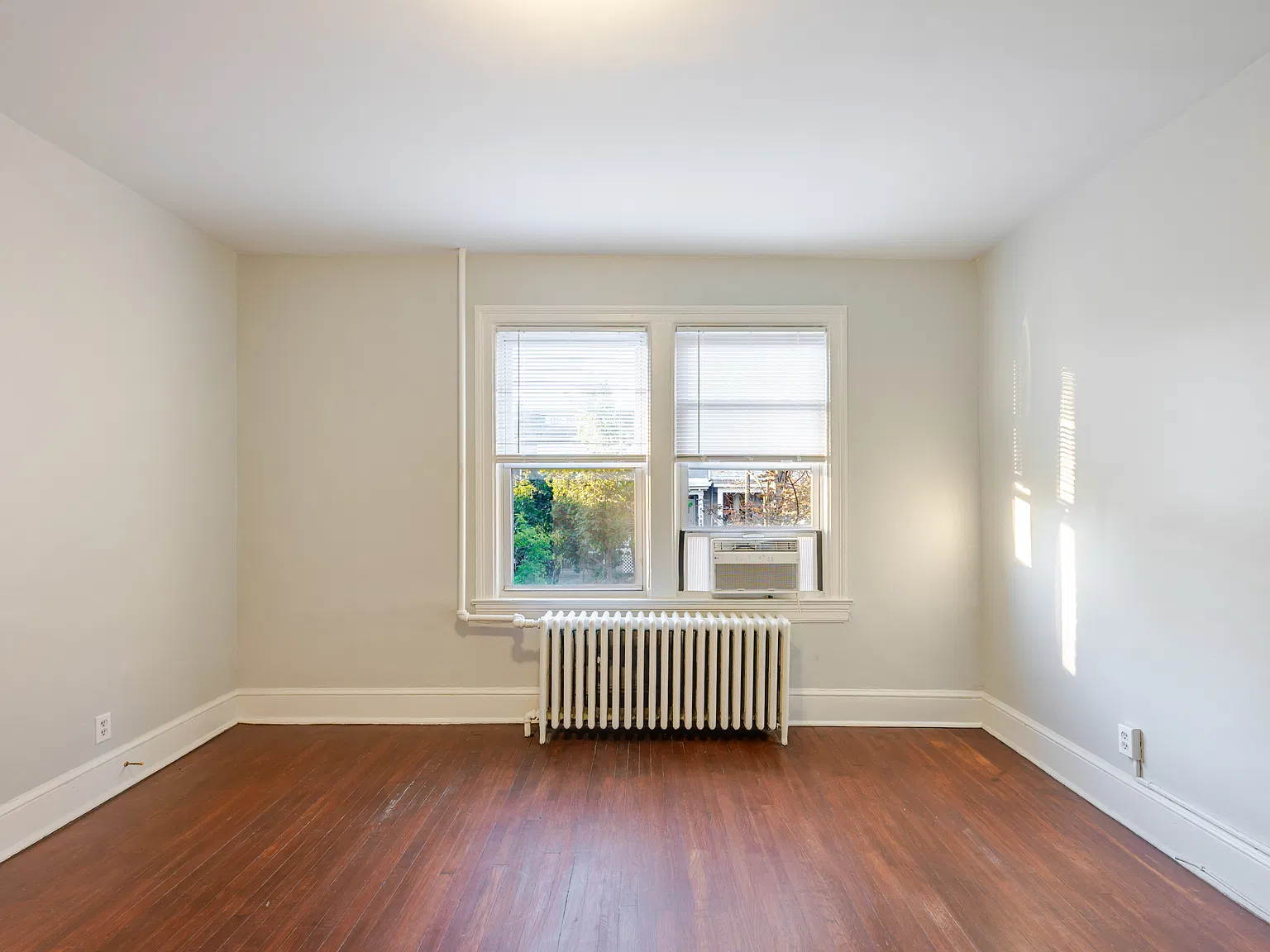 1 bed, 600 sqft, $1,600 — Photo 3