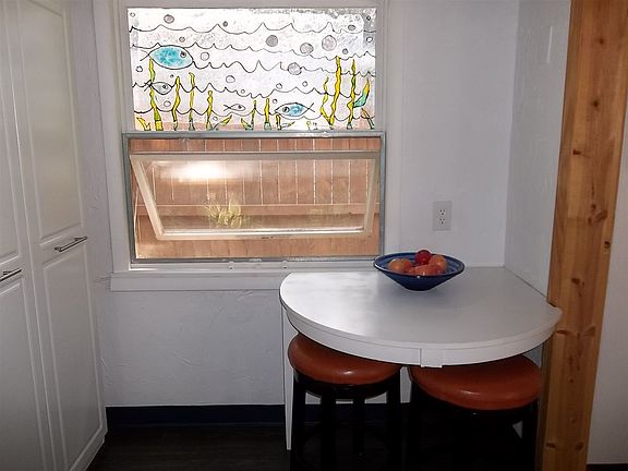 3rd image of 6008 Lakeview Blvd