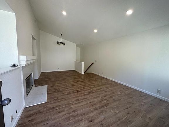 2nd image of 26413 Portola