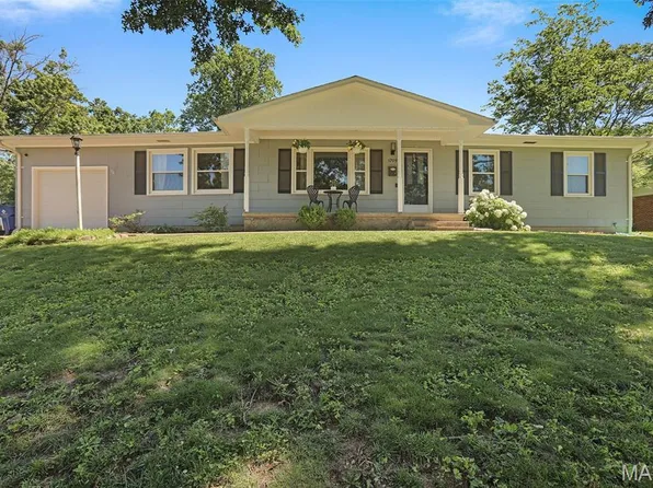 1709 3rd Pkwy, Washington, MO 63090