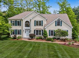 14 Karolina Lane, Bedford, NH 03110