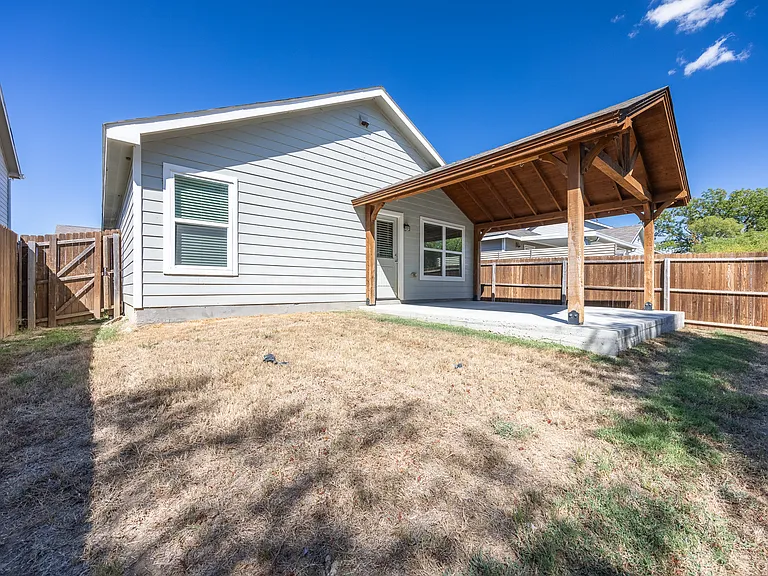5661 McClelland St — Photo 30