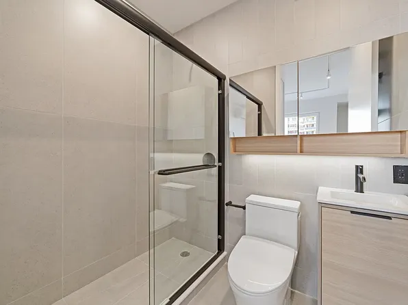 931 Carroll Street image 11 of 26