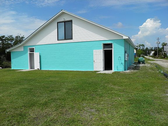4th image of 174 S Harbor Dr