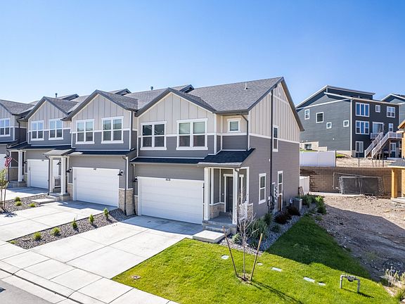 2nd image of 4438 E Hurstbourne Dr