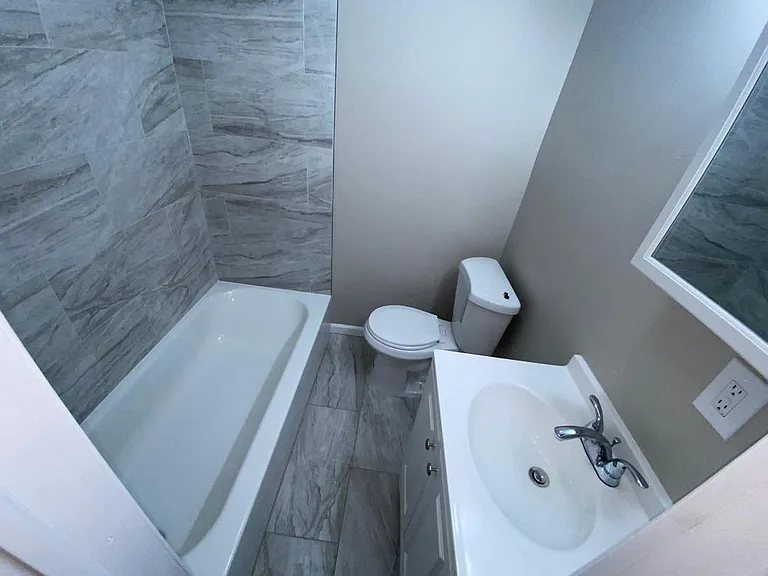6517 Saybrook Ave — Photo 6