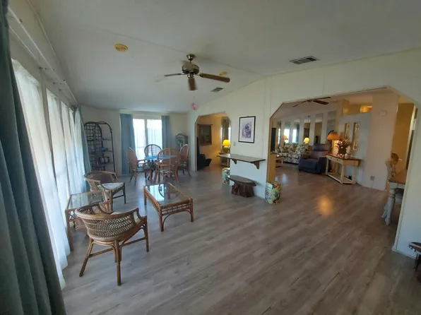 64 Lattice Dr #437, Leesburg, FL 34788