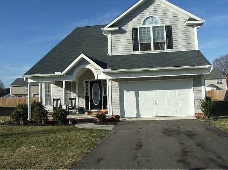 1st image of 3809 Yorktown Dr