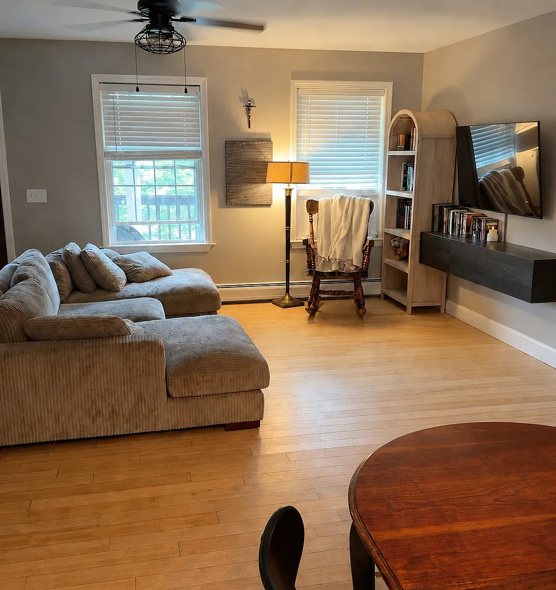 3 bed, 2.5 bath, 1232 sqft, $2,500 — Photo 4