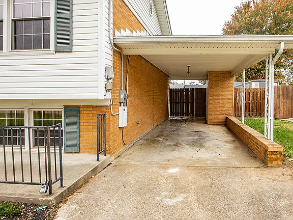 4th image of 8800 Devonshire Dr