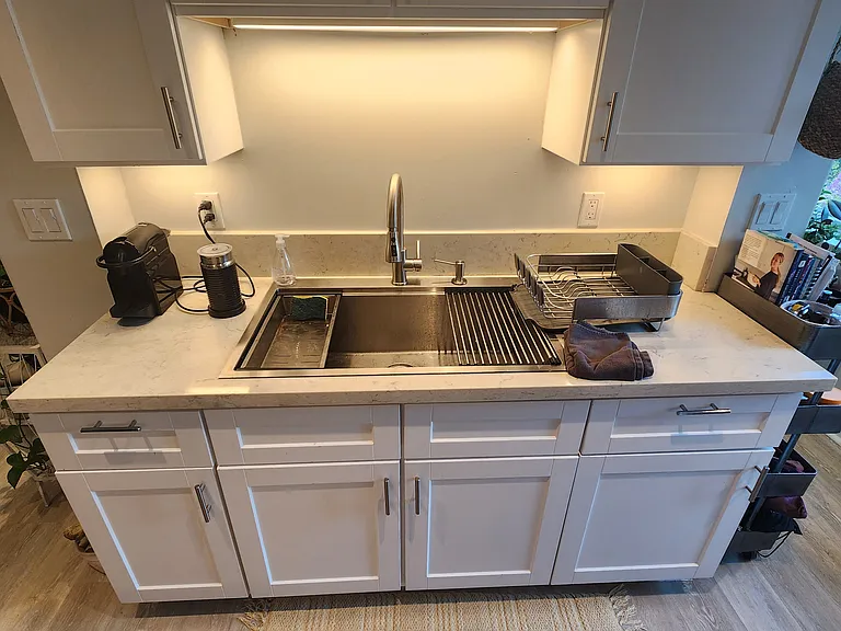 800 E Micheltorena St #B — Photo 11