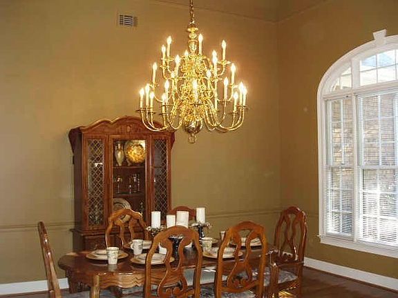 3rd image of 5077 Chapel Lake Cir