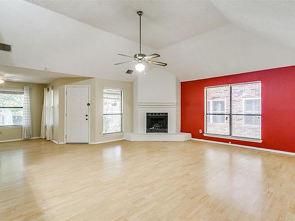 5th image of 1234 Harvell Dr