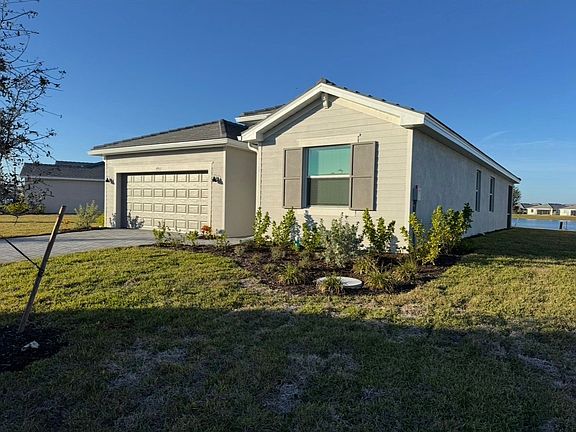 2nd image of 7793 Lakes Edge Ln