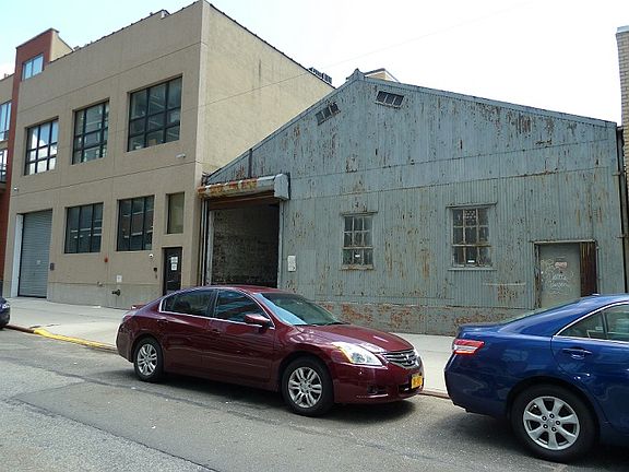 3rd image of 223 Borden Ave