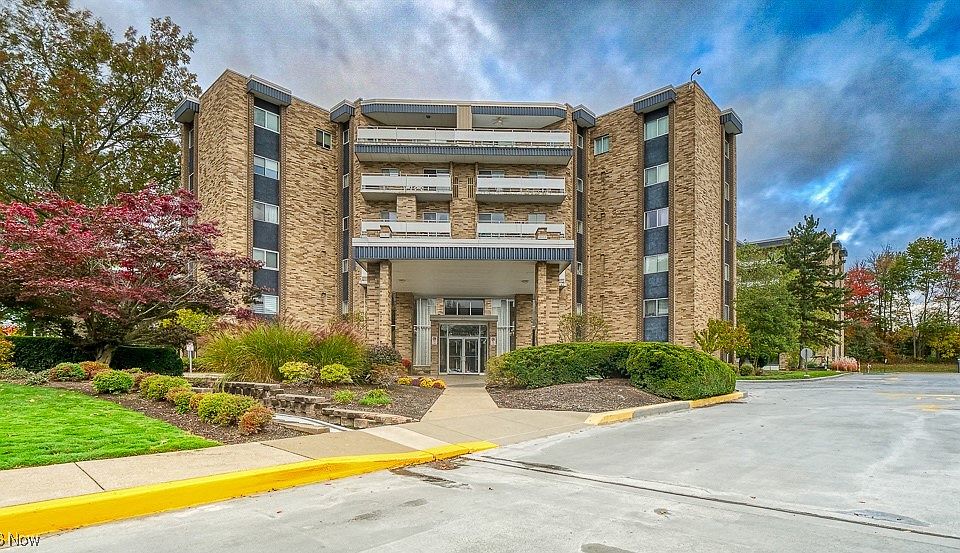 1st image of 2112 Acacia Park Dr APT 319