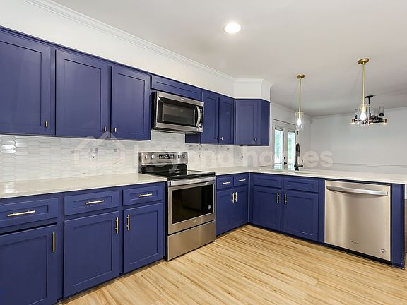 5th image of 125 Jessica Dr