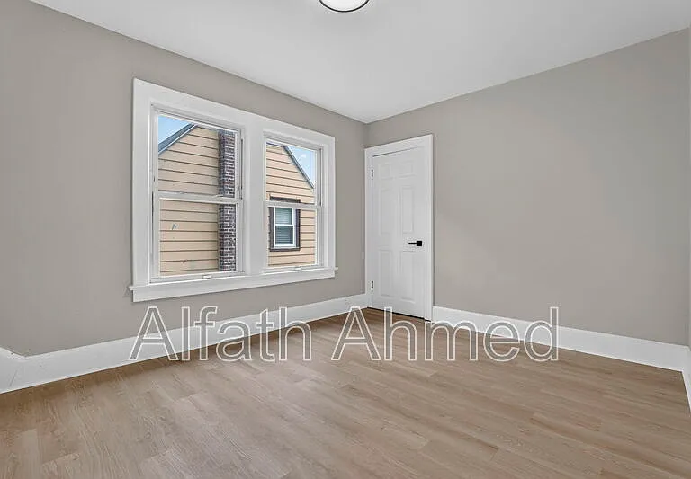 1770 Kent St — Photo 13