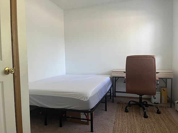 3rd image of 1509 23rd St APT 2