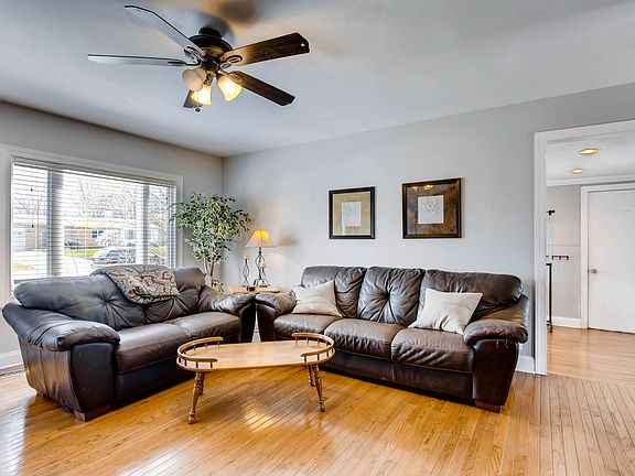 3rd image of 2946 Forest Glen Pkwy