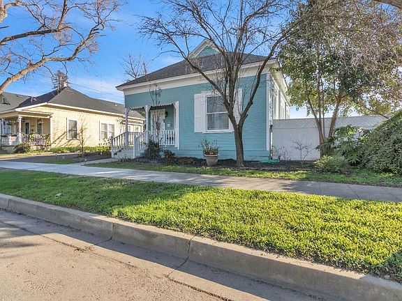 2nd image of 1659 Hazel St