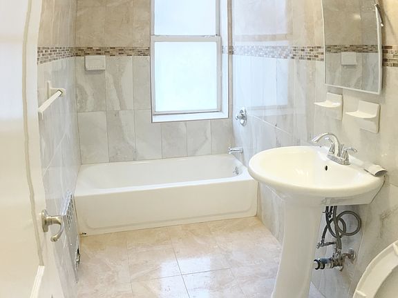 3rd image of 784 Mlk Blvd APT 1