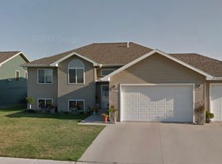 2308 4th Ave SW, Minot, ND 58701