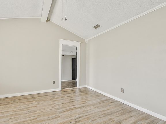 4th image of 4808 36th St