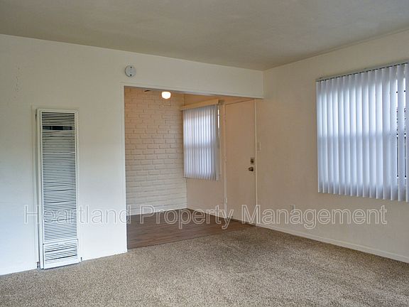2nd image of 811 Island Ct