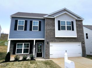 1705 Fox Meadows Cir, Bluff City, TN 37618