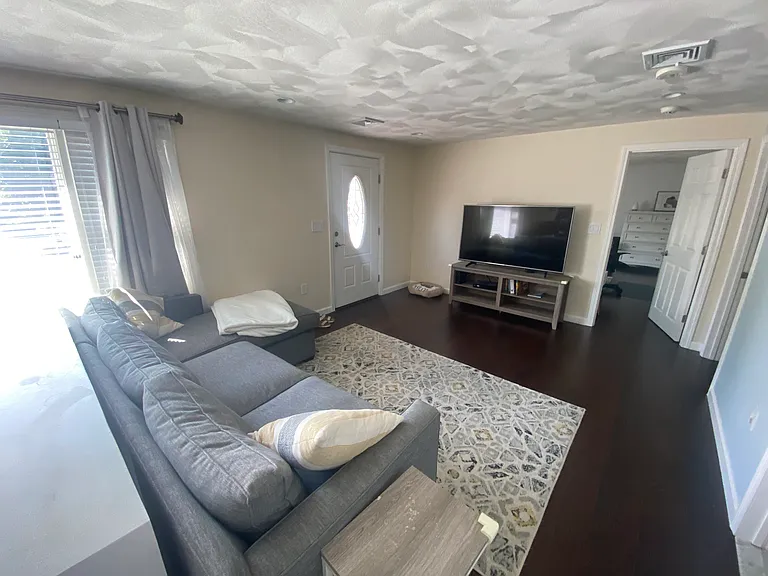 85 Pond St — Photo 10