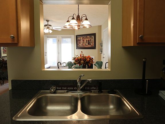 4th image of 8965 Fox Lake Dr