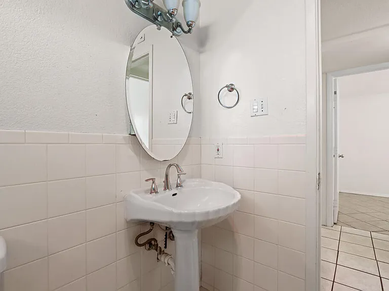 1600 Sumac Dr — Photo 33