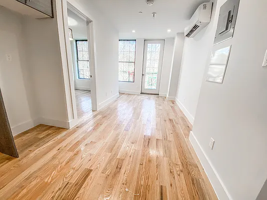 Rented by Lofts and Flats LLC | media 25