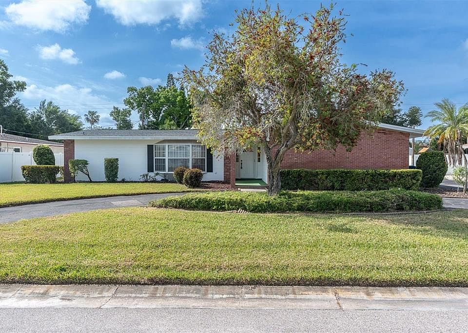 1st image of 5511 10TH AVENUE DRIVE W