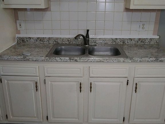 2nd image of 1728 Detroit Ave