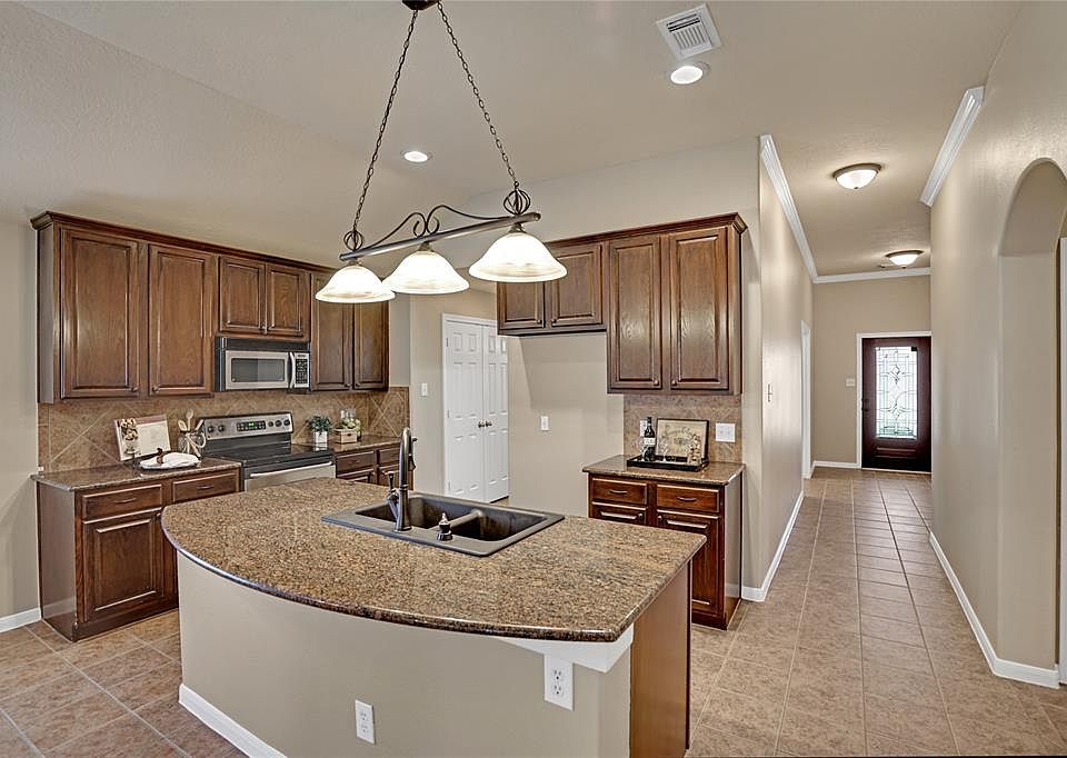 1st image of 2619 Brown Pelican Ln